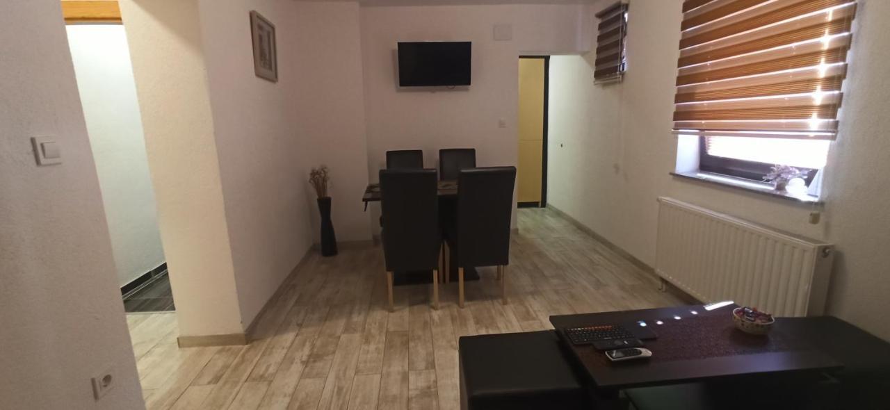 Studio Apartments Una Korenica Exterior photo